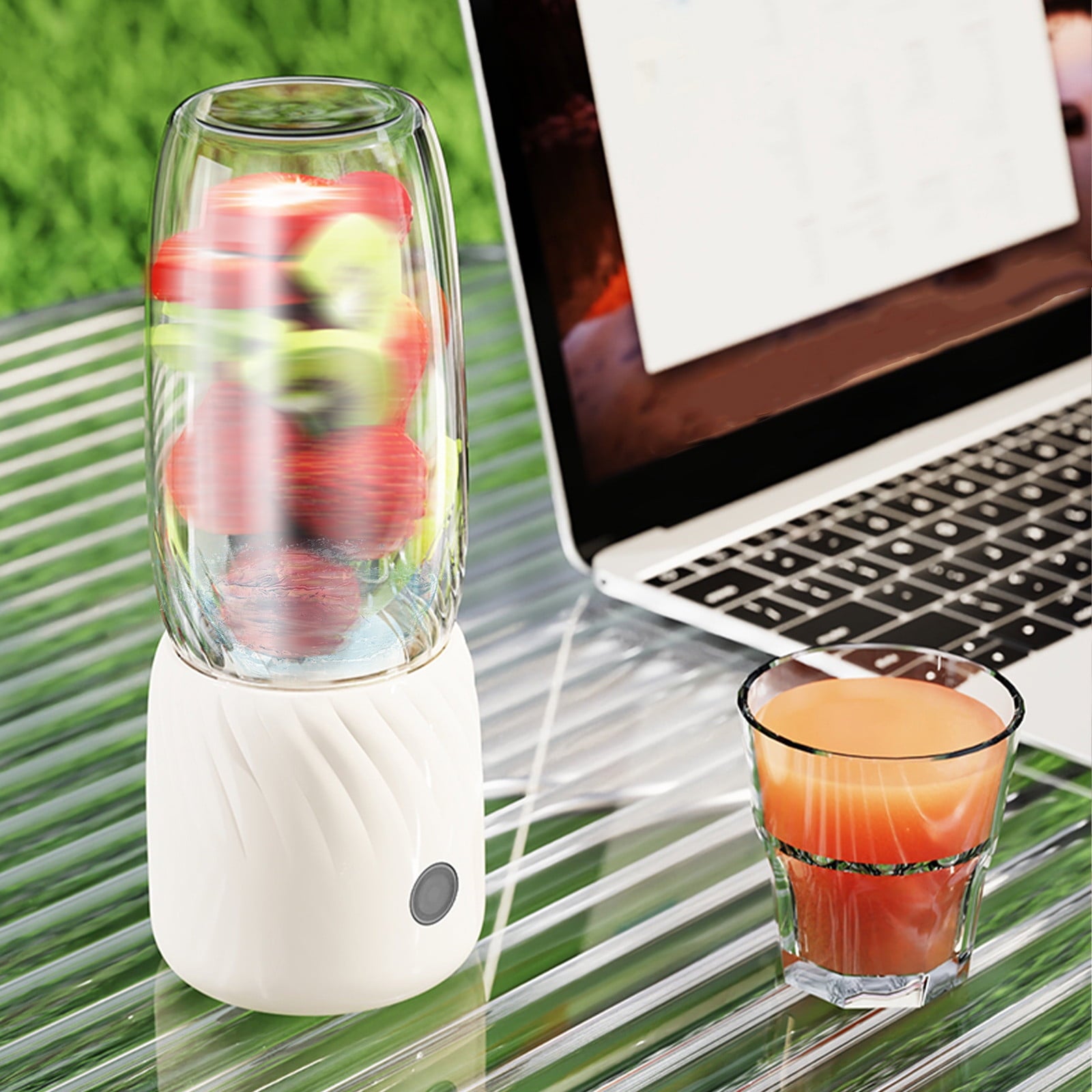 Portable Blender Juicer Machine - USB Rechargeable with 6 Blades for Shakes, Fruits &amp; Outdoors (1 Count)