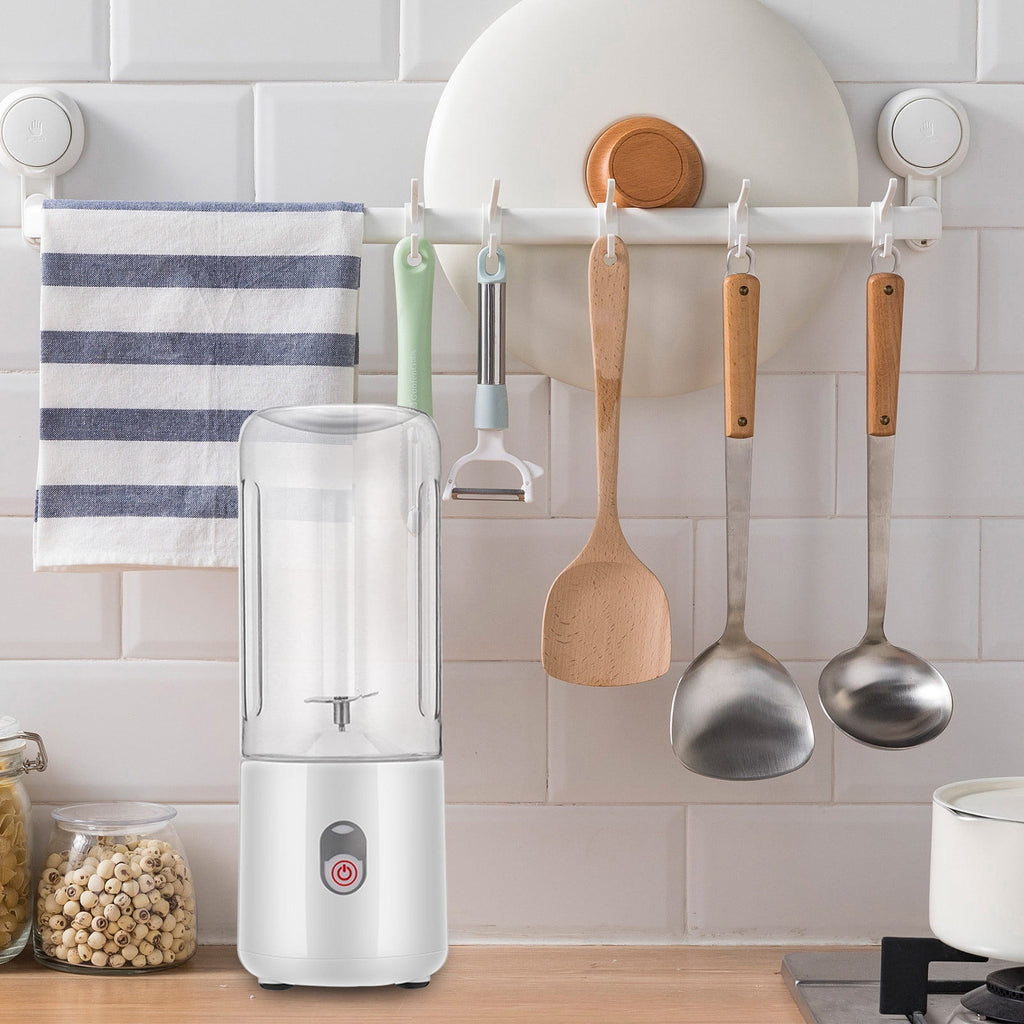 Blenders, Juicer USB Rechargeable Blenders for Shakes and Smoothies, Mini Blenders with 6 Blades Powerful &amp; One Touche Operation Cutting Capability for Kitchen Travel(white)