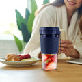 Multifunctional Juicer Small Juicer Squeezed Juicer Automatic Portable Juicer Usb Battery Powered (Blue)