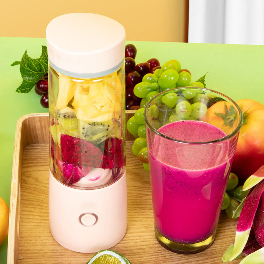 Portable USB Rechargeable Juicer, 4 Ultra-Blades Smoothie Maker, Personal Fruit Blender for Home, Travel, Office, Gym, Easy to Clean and Carry